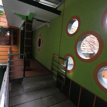 Dhika Adventure Hostel Probolinggo Exterior foto